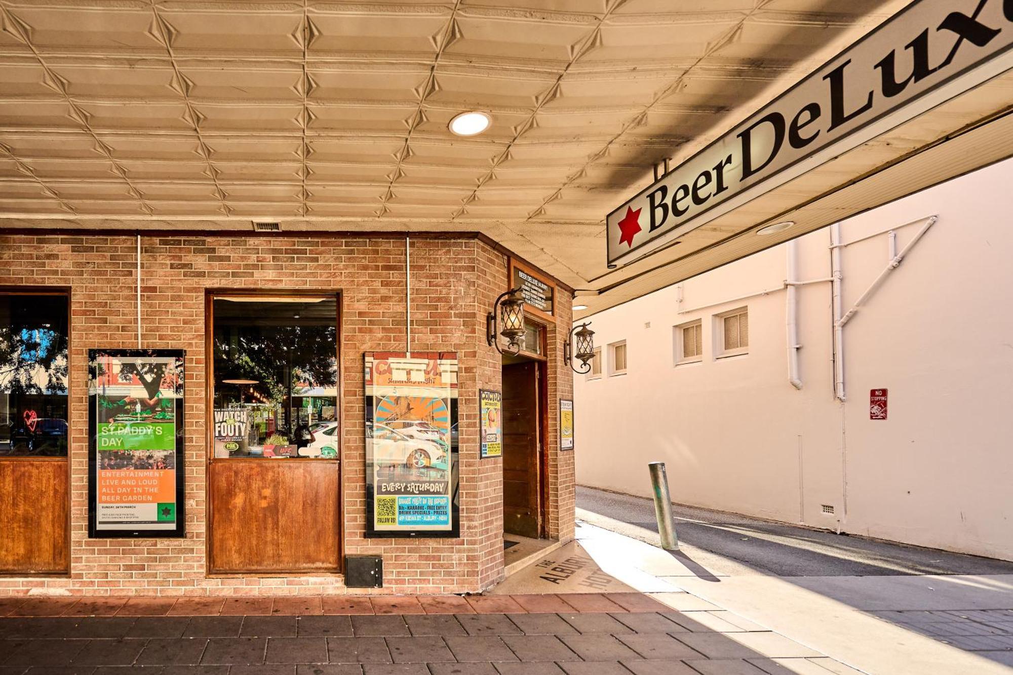 Beer Deluxe Hotel Albury